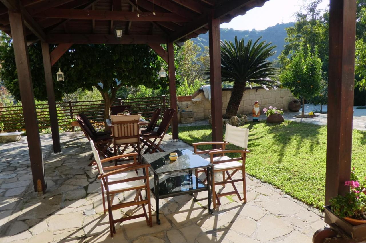 Lola'S Cottage & Garden Kalokhorio Exterior foto