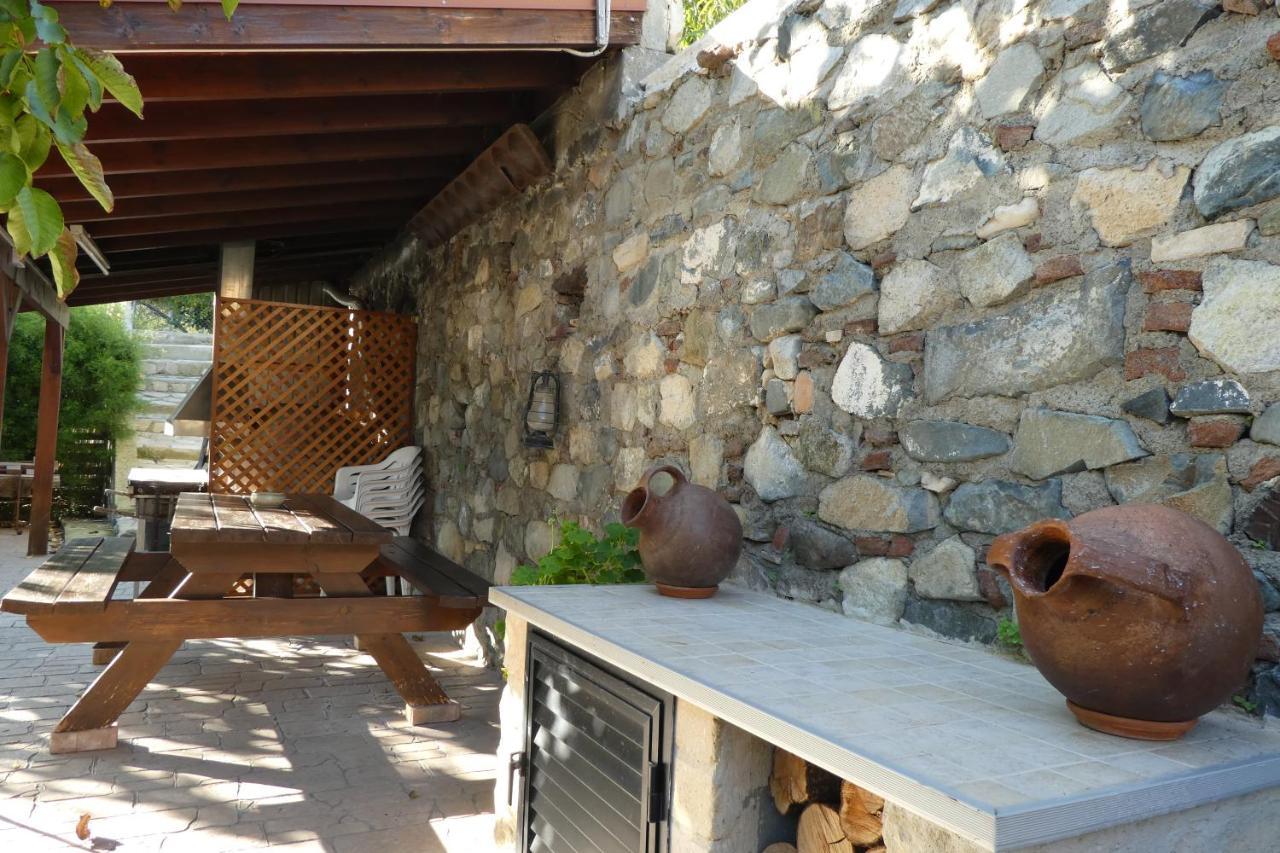 Lola'S Cottage & Garden Kalokhorio Exterior foto